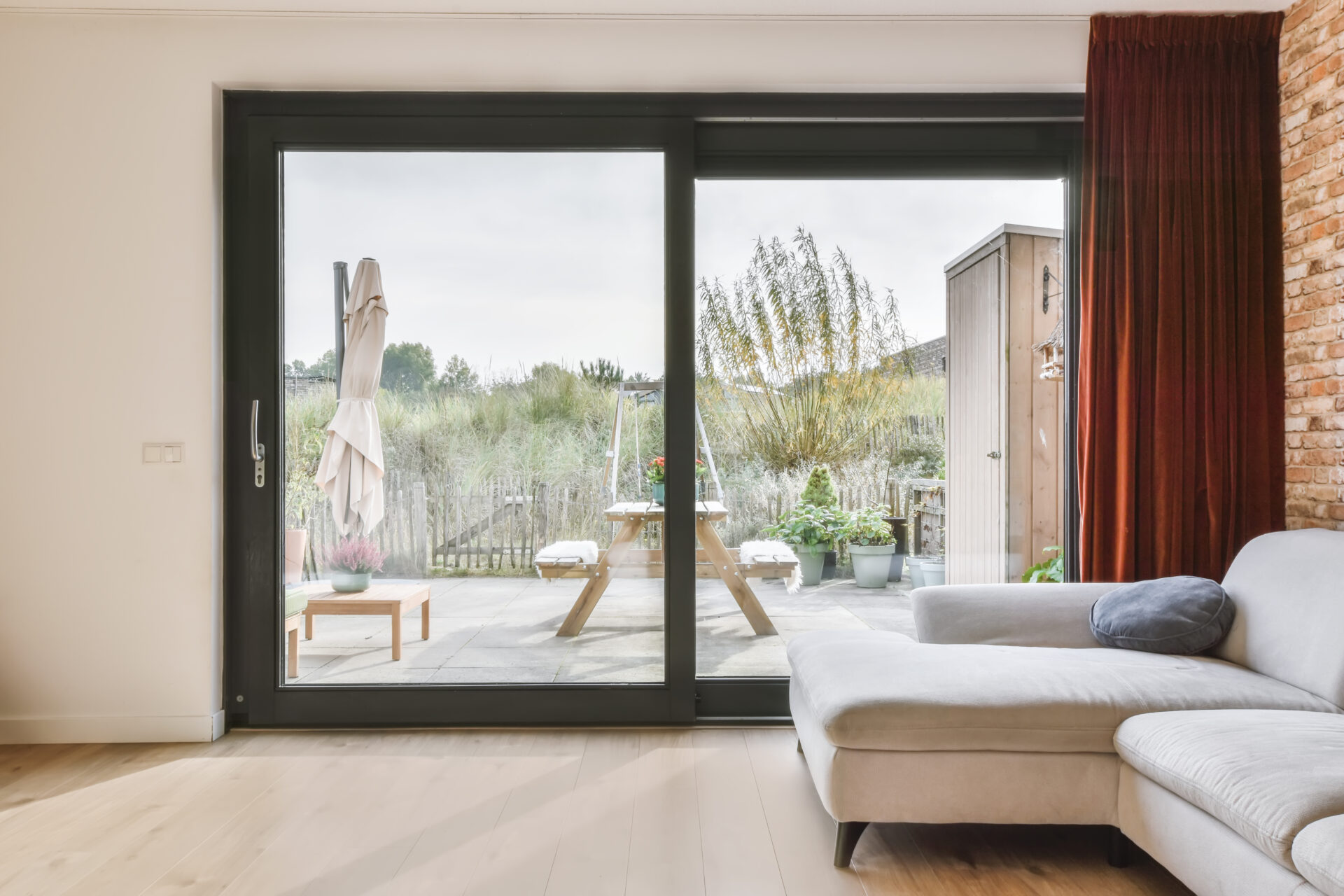 Sliding Doors